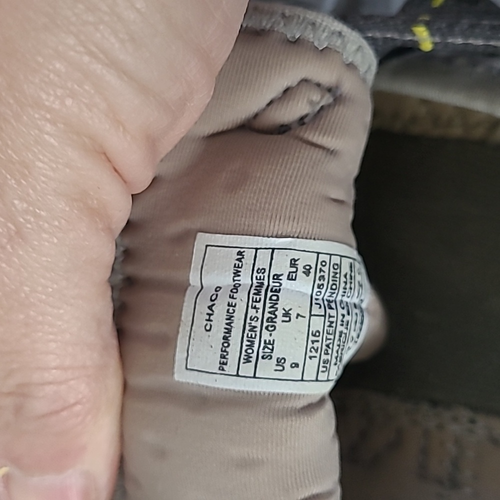 Women's Chaco Size 9 Water Shoes. Used. - Picture 6 of 6